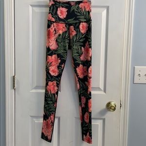Beyond yoga lux leggings